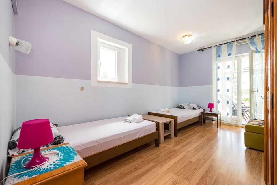 Cozy Apartment Branka with nice Garden Apartment in Novalja