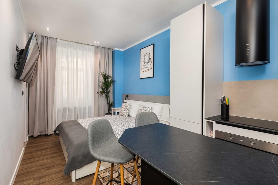 Bed, TV and multimedia, Kitchen or kitchenette, Seating area, Dining area, Bedroom, kitchen
