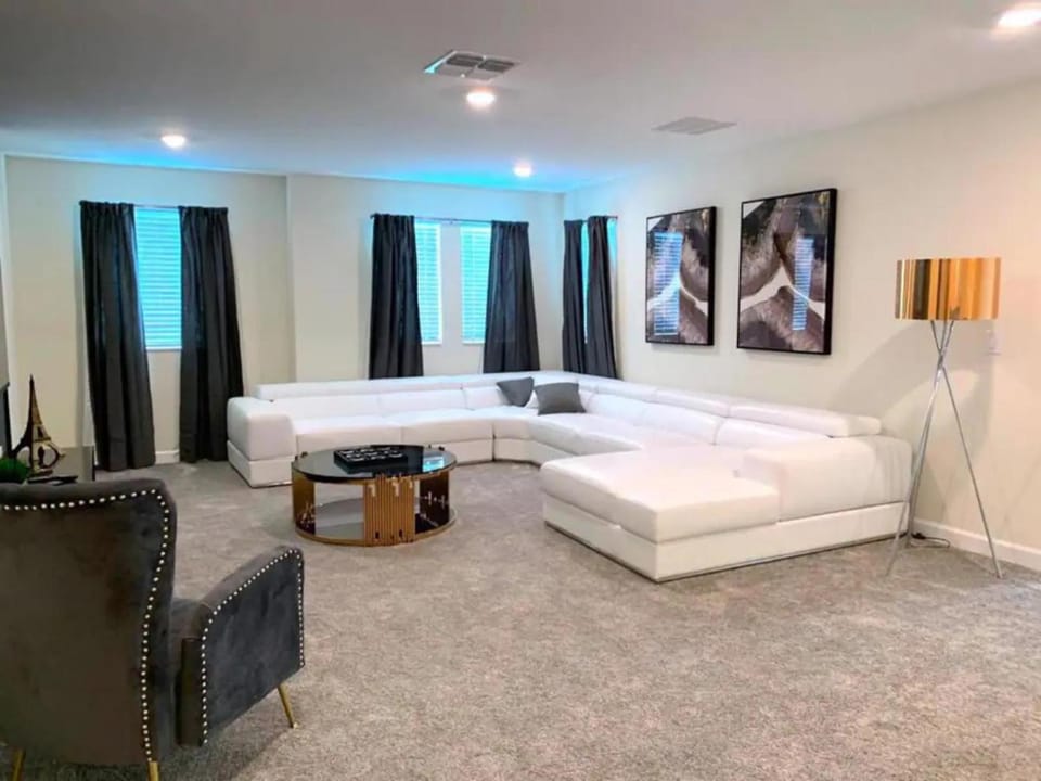 Stay Next to the Magic at Champion Gates House in Four Corners