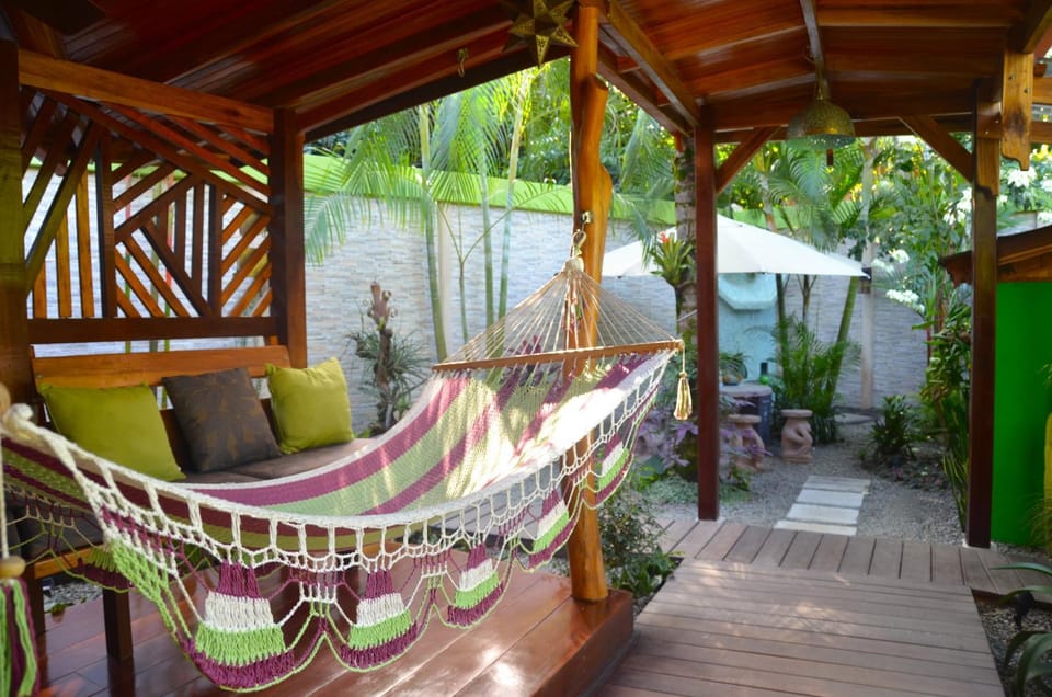 Communal lounge/ TV room, Garden