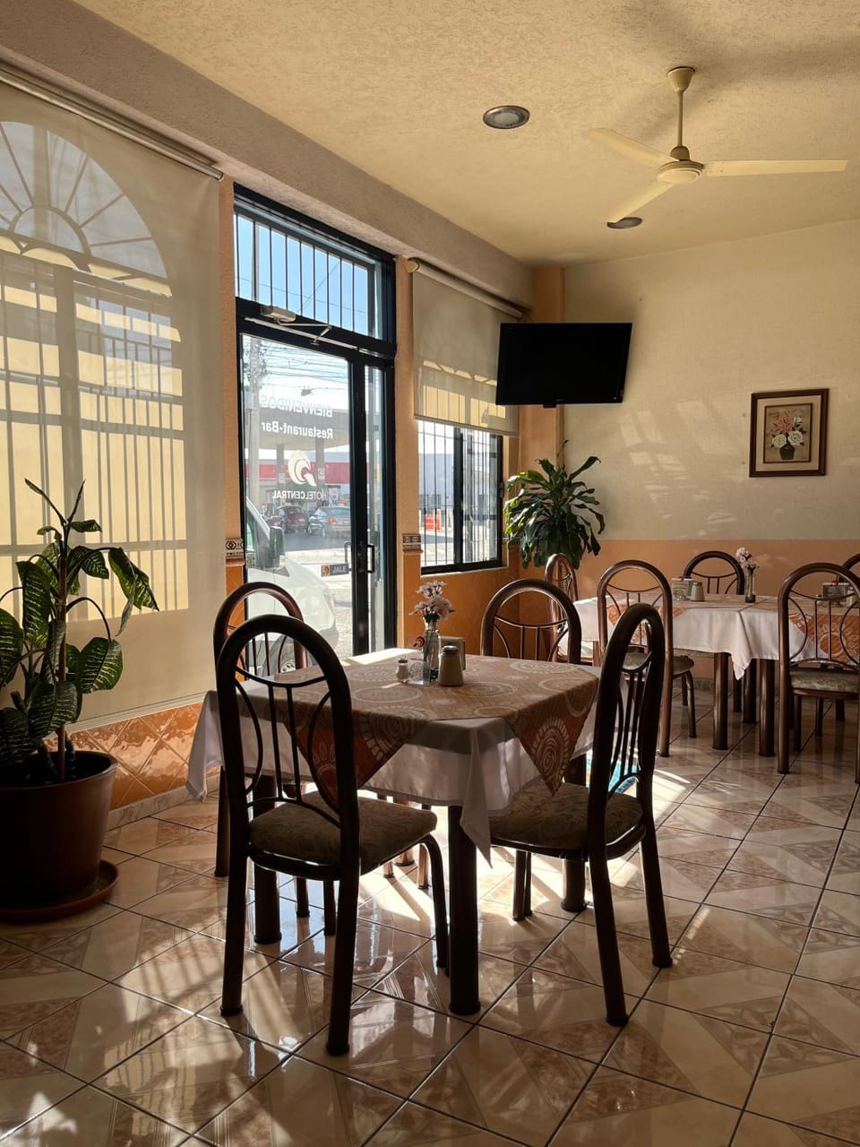 Restaurant/places to eat