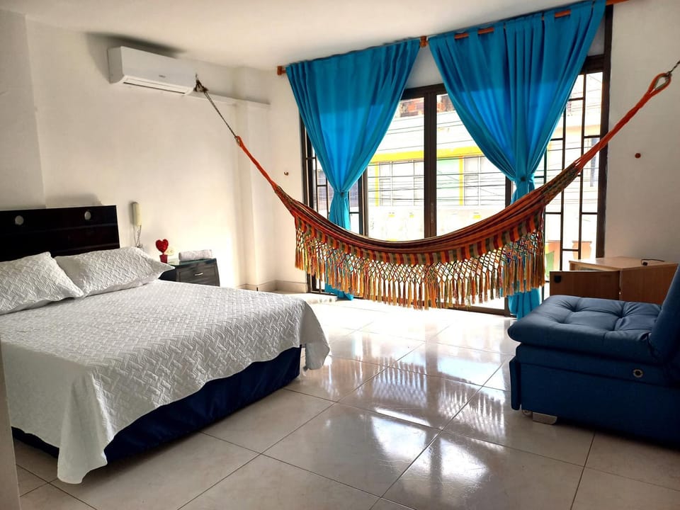Hot Tub, Mountain view, Street view, internet, towels, air conditioner