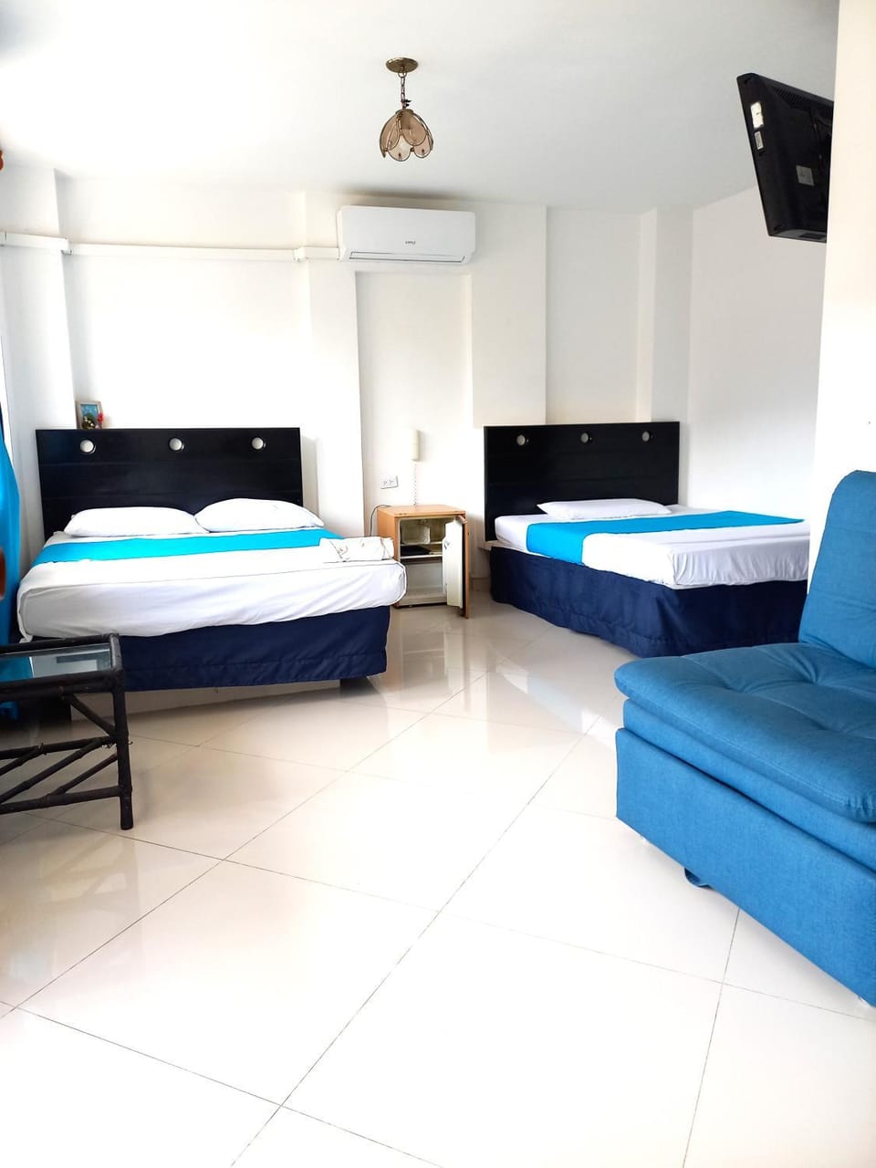 Balcony/Terrace, towels, air conditioner