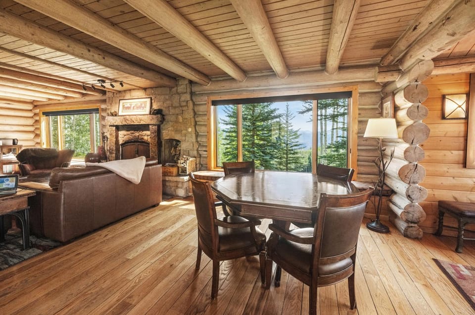 Trappers Cabin Cabin in Beaver Creek