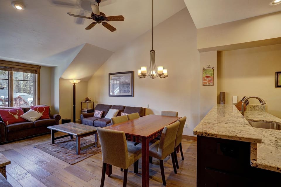 Mountain Thunder M1406 Apartment in Breckenridge