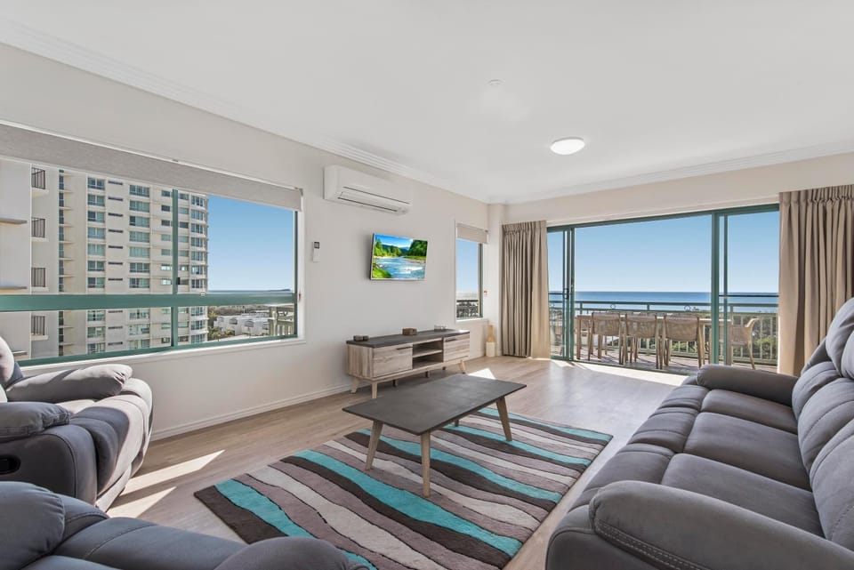 TV and multimedia, Living room, Sea view