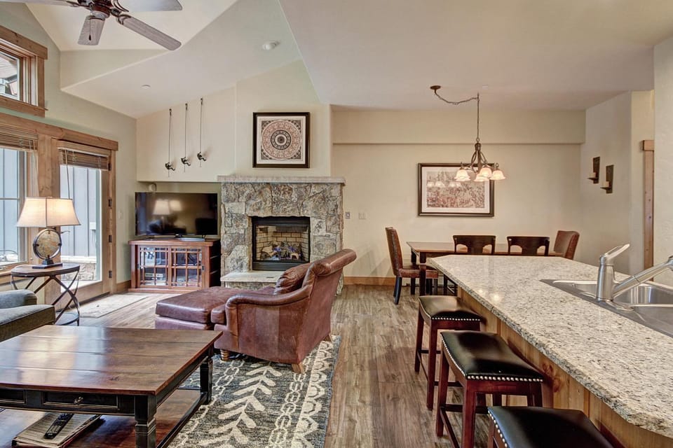 Mountain Thunder M605 House in Breckenridge