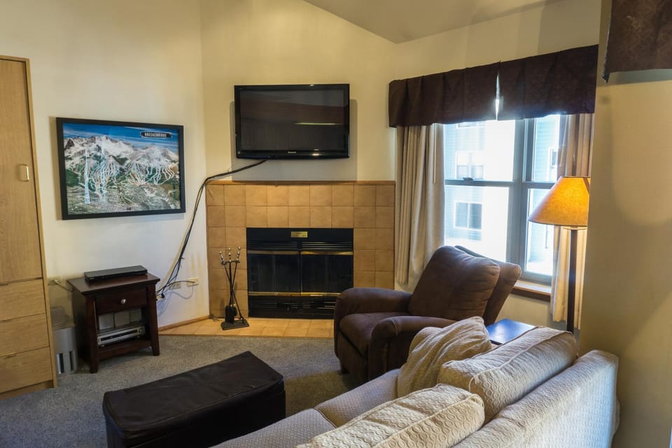 Steps to Winter Adventures Relaxed Condo With Loft Apartment in Breckenridge