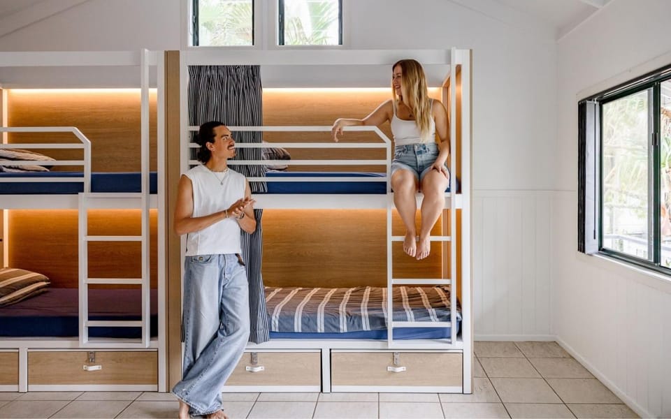 Bedroom, group of guests