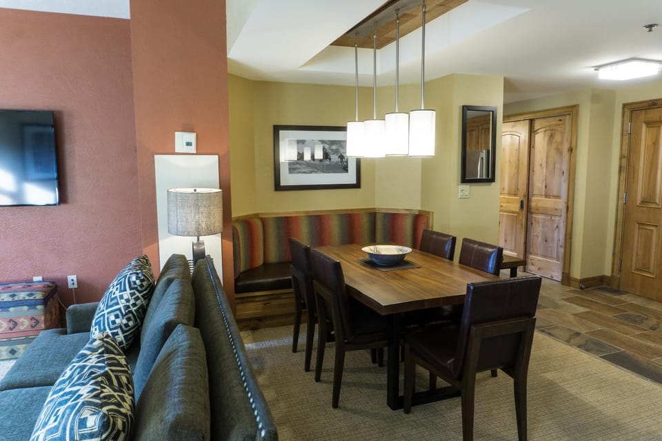 Fully Renovated Suite with Full Kitchen Apartment in Wasatch County