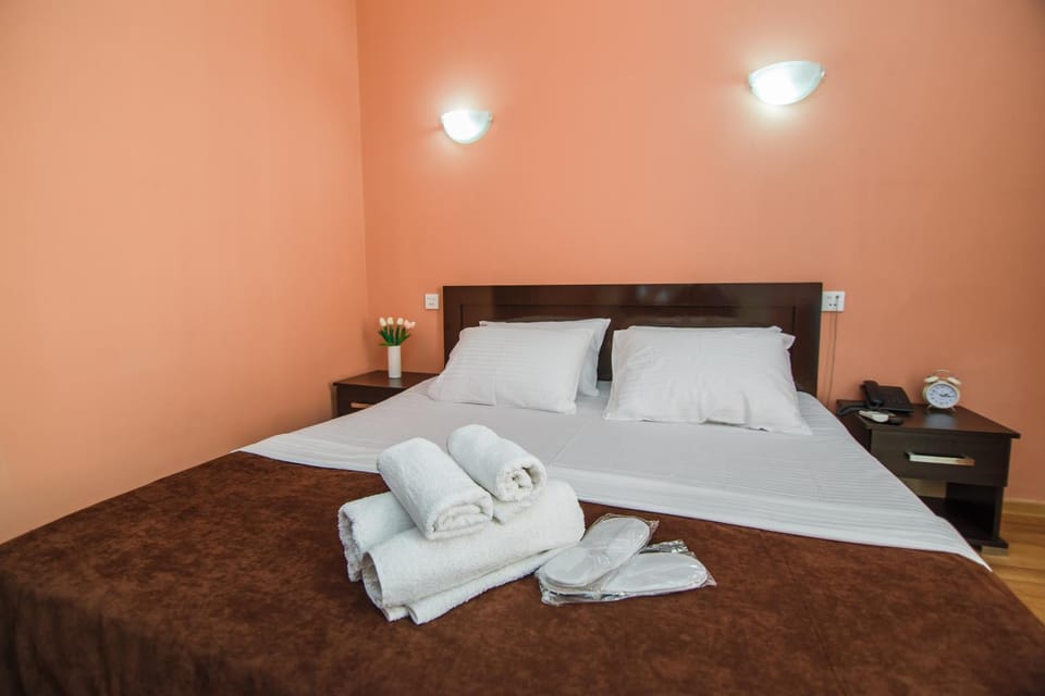 Bed, Photo of the whole room