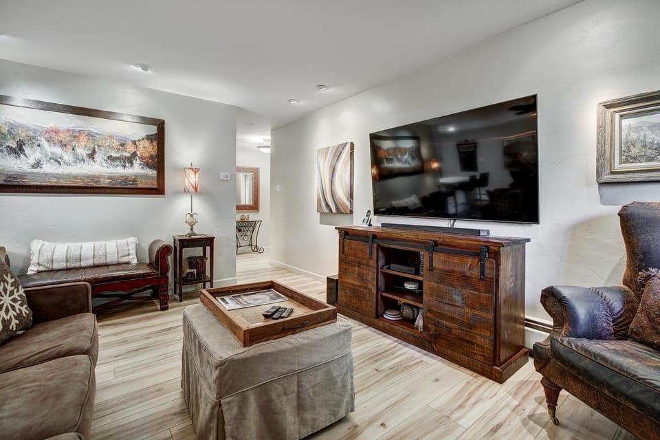 Cozy Riva Ridge Condo with 1 BR in Vail Village Apartment in Vail