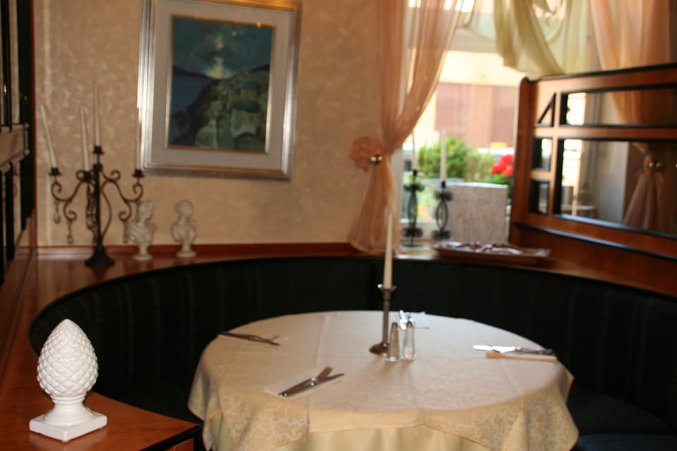 Restaurant/places to eat