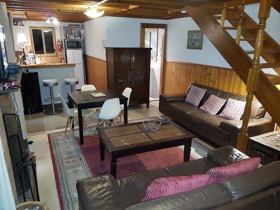 Bathroom, Living room, Seating area, Dining area