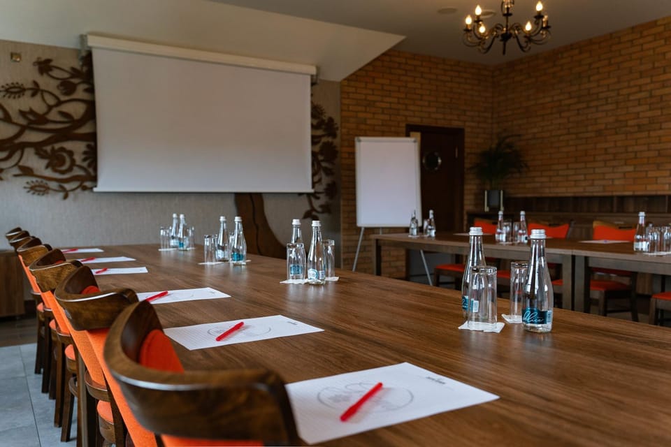 View (from property/room), View (from property/room), Other, Other, Other, Meeting/conference room, Drinks, Drinks, Non alcoholic drinks, Non alcoholic drinks