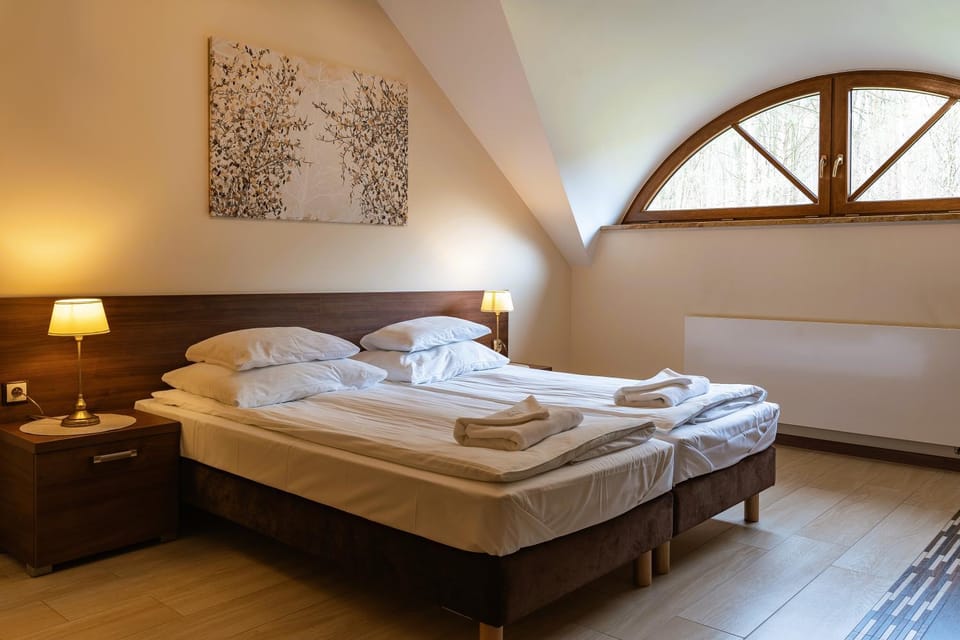 Bed, View (from property/room), View (from property/room), Other, Other, Other, Photo of the whole room, Bedroom, towels