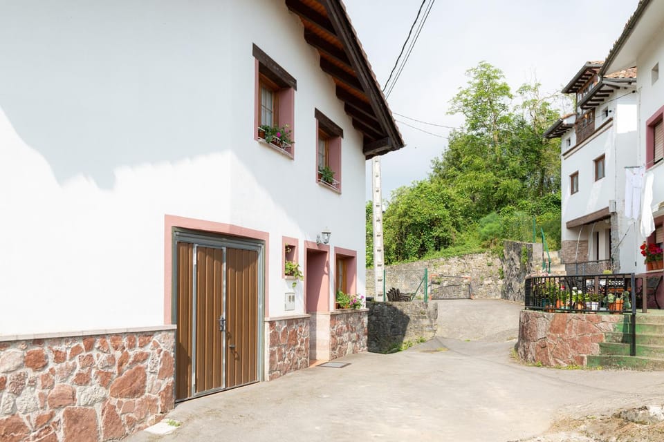 Casa El Caleru House in Asturias