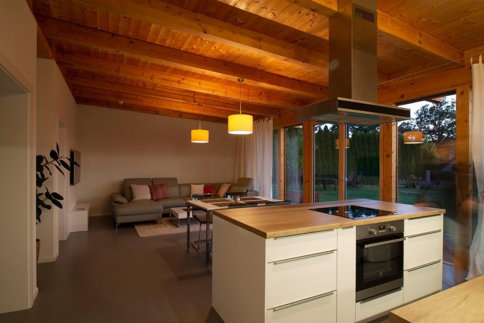 Kitchen or kitchenette, Living room