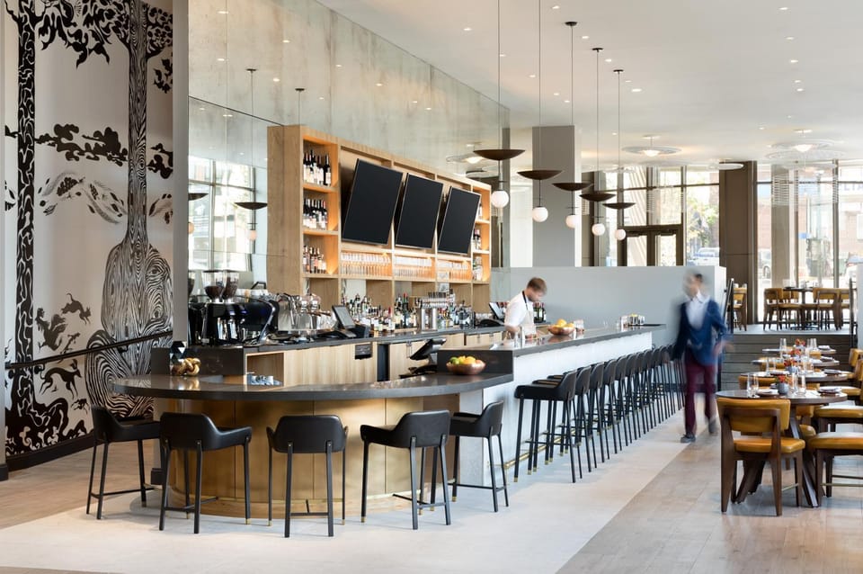 Coffee/tea facilities, Lounge or bar