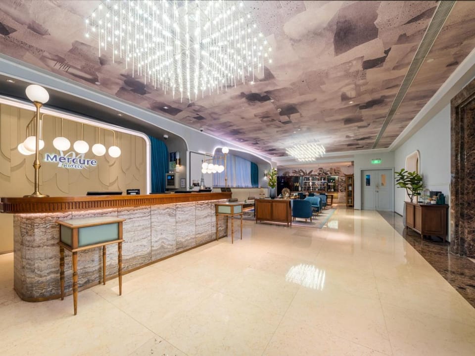 Lobby or reception, Photo of the whole room
