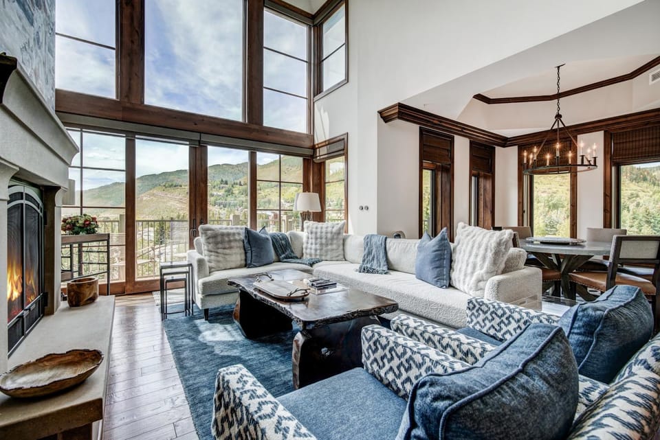 3 BR Ritz-Carlton Residence with Valley Views Apartment in Vail