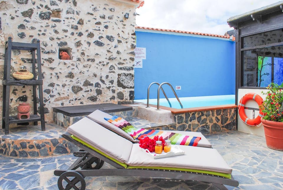 Solarium, Swimming pool, Swimming pool