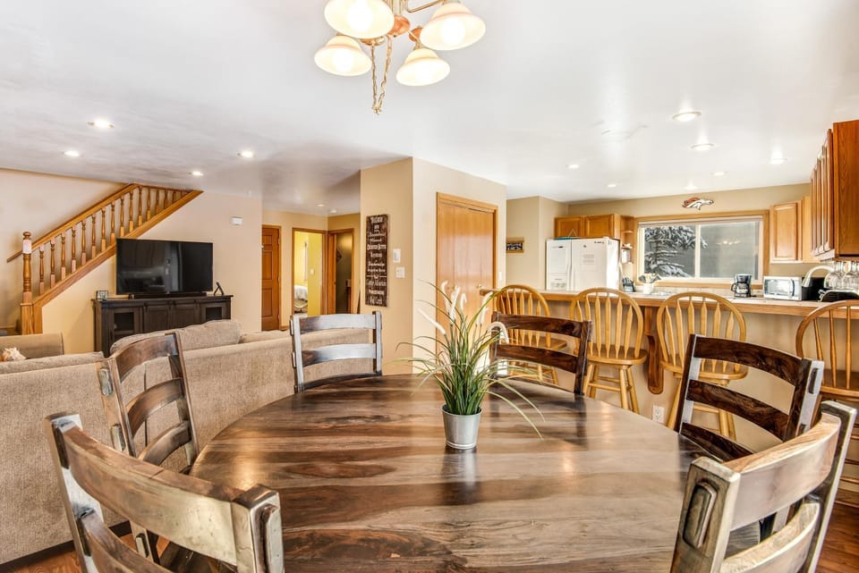 Twenty Grand Chalet House in Wildernest