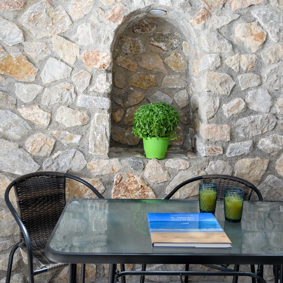 Patio, Balcony/Terrace