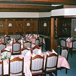 Restaurant/places to eat, Banquet/Function facilities