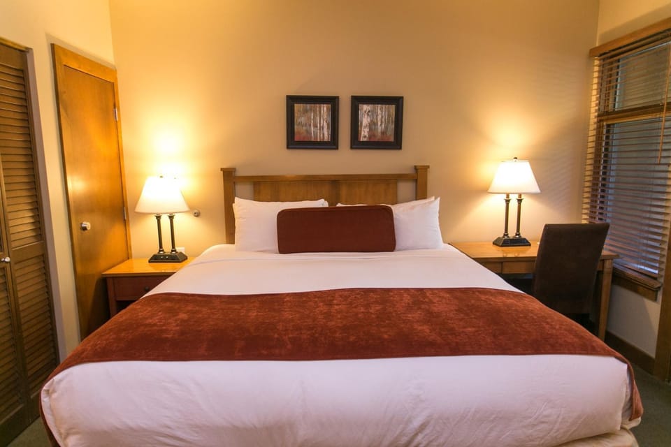 Spacious Unit Mountain Getaway with Firepace Apartment in Wasatch County
