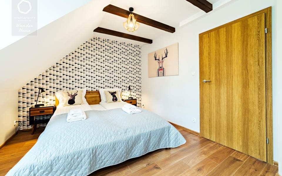 Bed, Photo of the whole room, Decorative detail, Bedroom