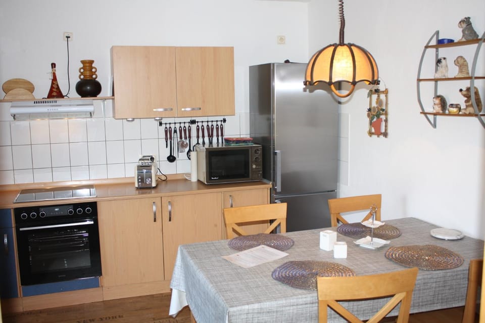 Photo of the whole room, Communal kitchen