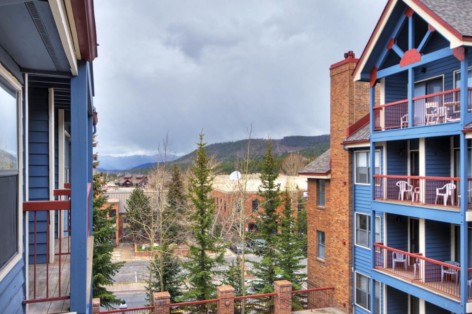 River Mnt Lodge W320 Apartment in Breckenridge