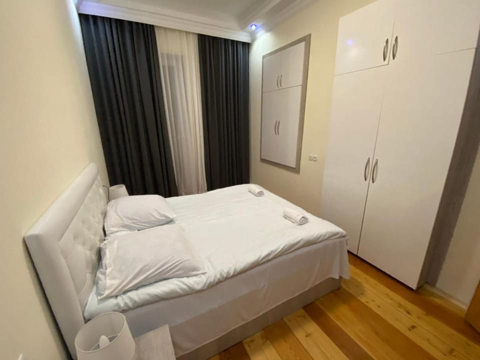 Bed, Photo of the whole room, Bedroom, wardrobe
