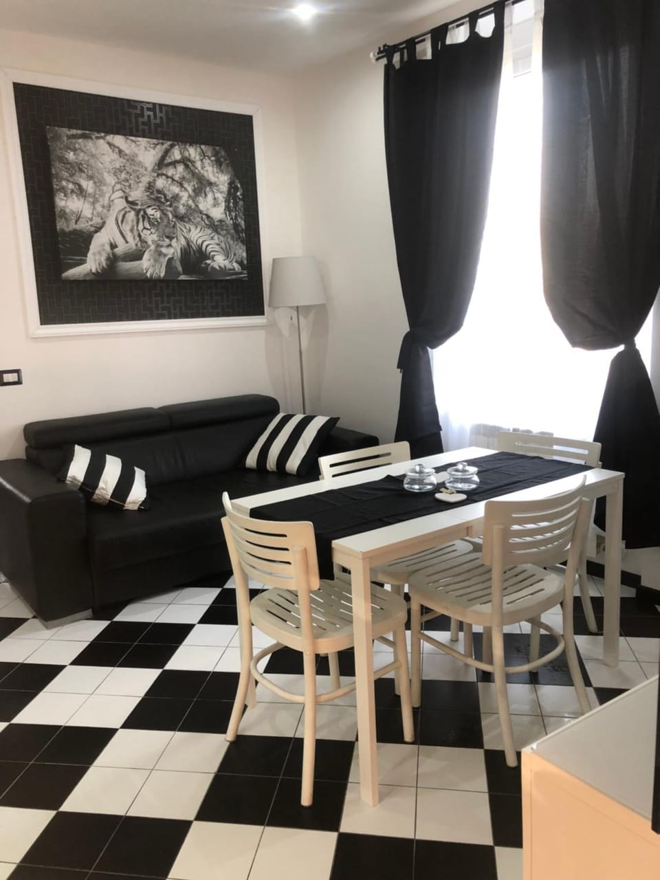 Camaldoli House Apartment in Milan