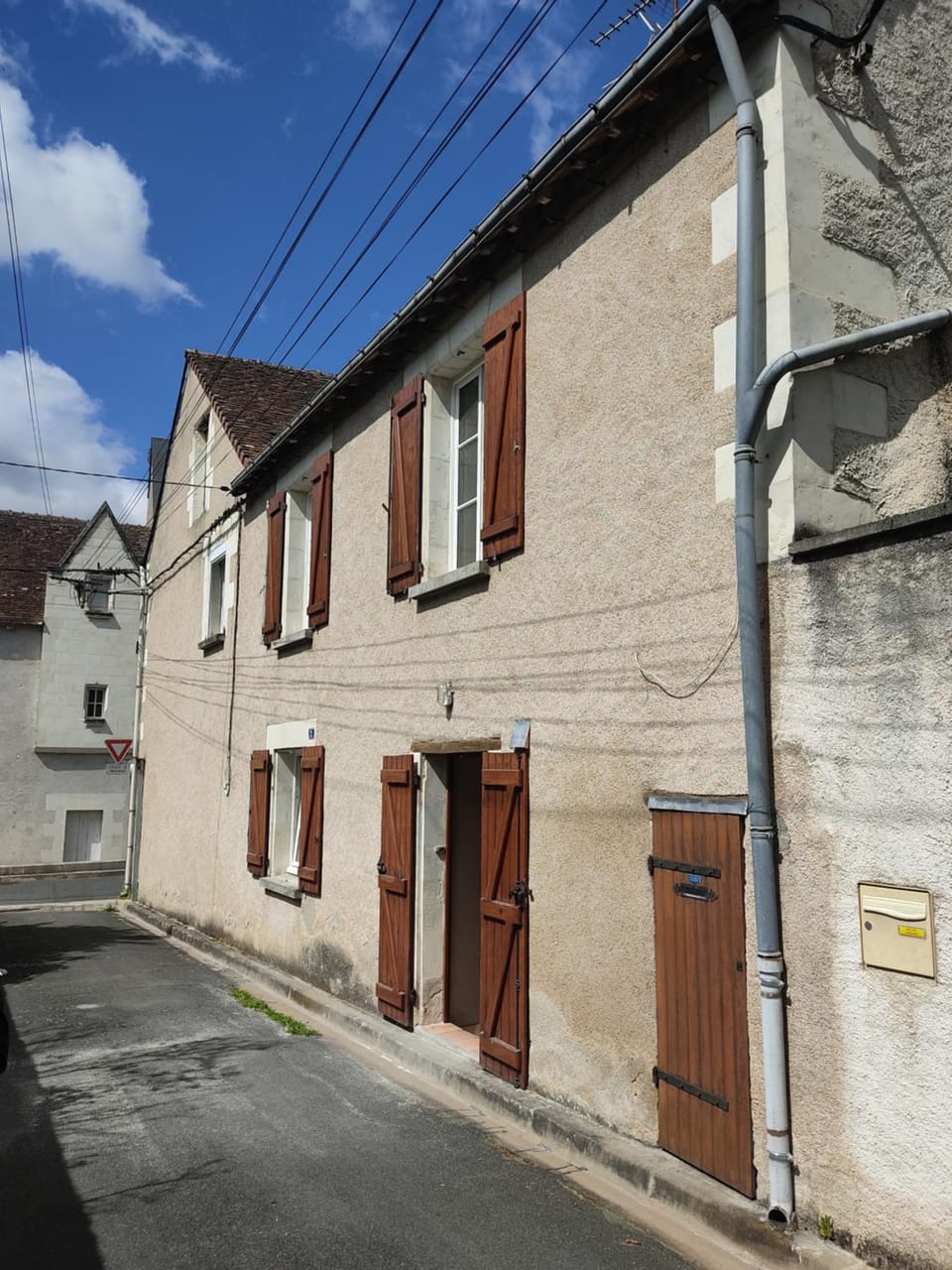 Property building, Street view