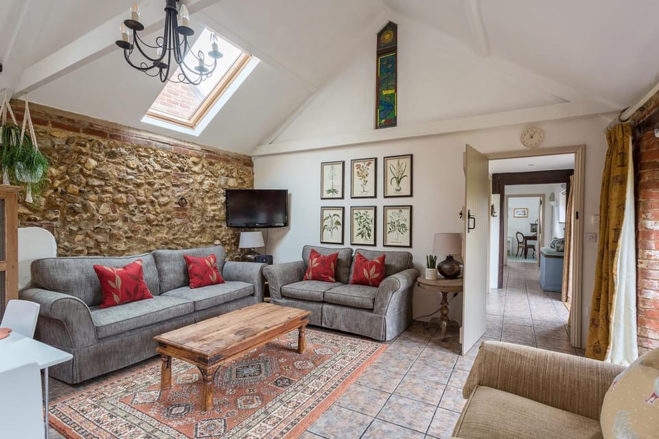 Living room, Photo of the whole room, Seating area