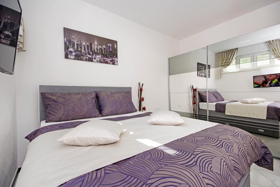 Villa Inis Bed and Breakfast in Makarska