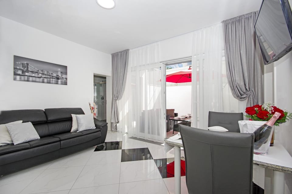 Villa Inis Bed and Breakfast in Makarska