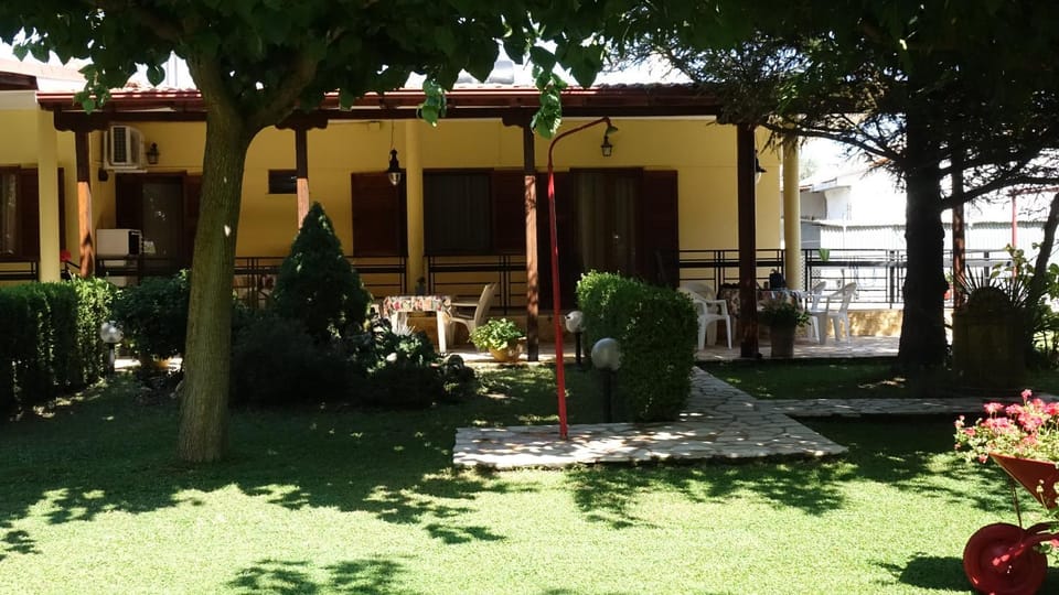 Garden beach house Apartment in Pieria, Greece