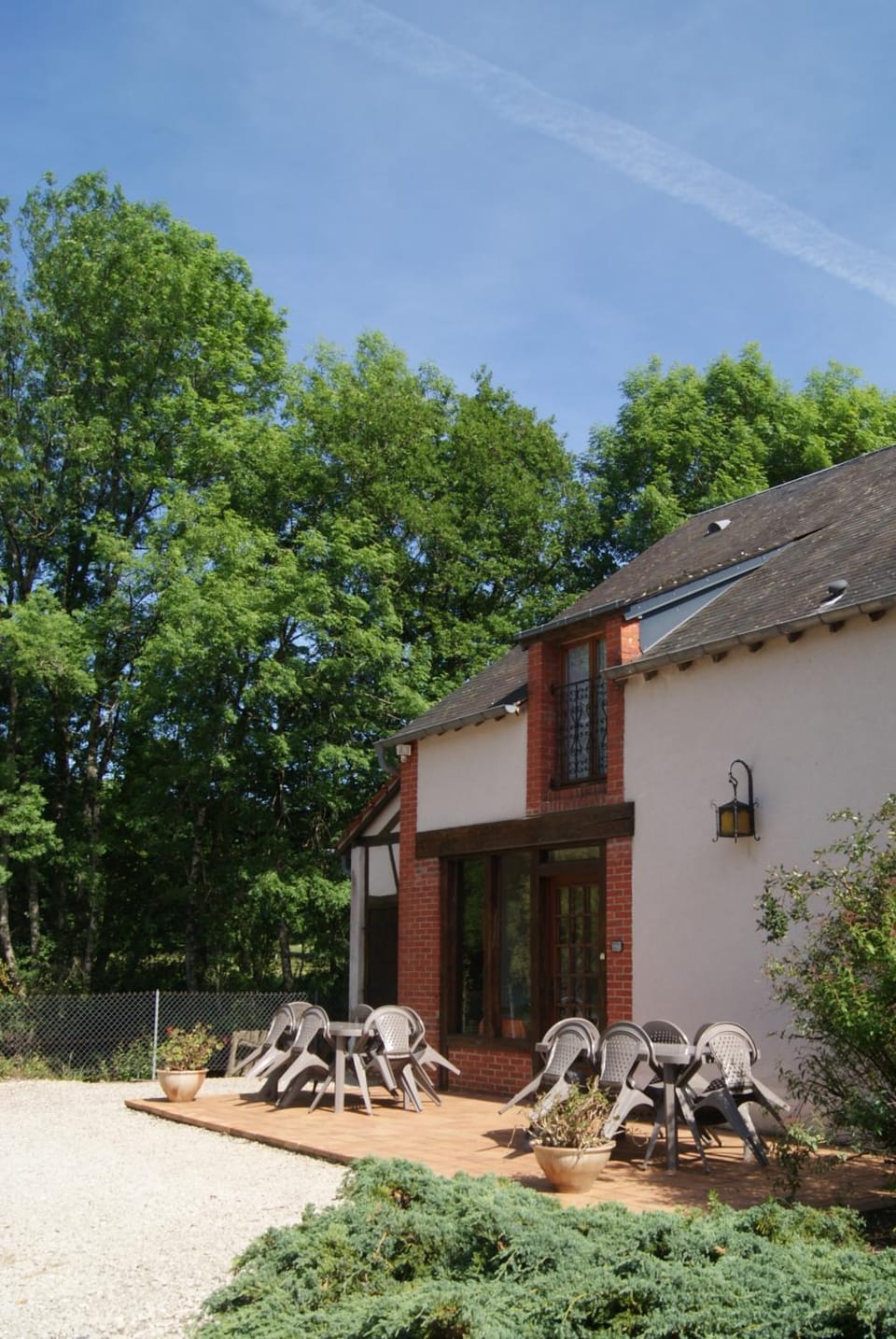 Property building, Continental breakfast