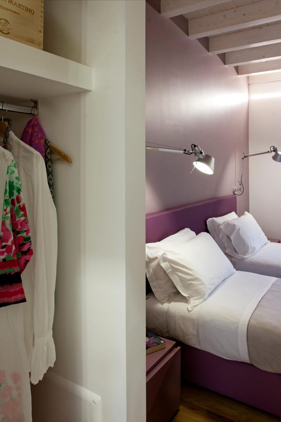 Bed, Photo of the whole room