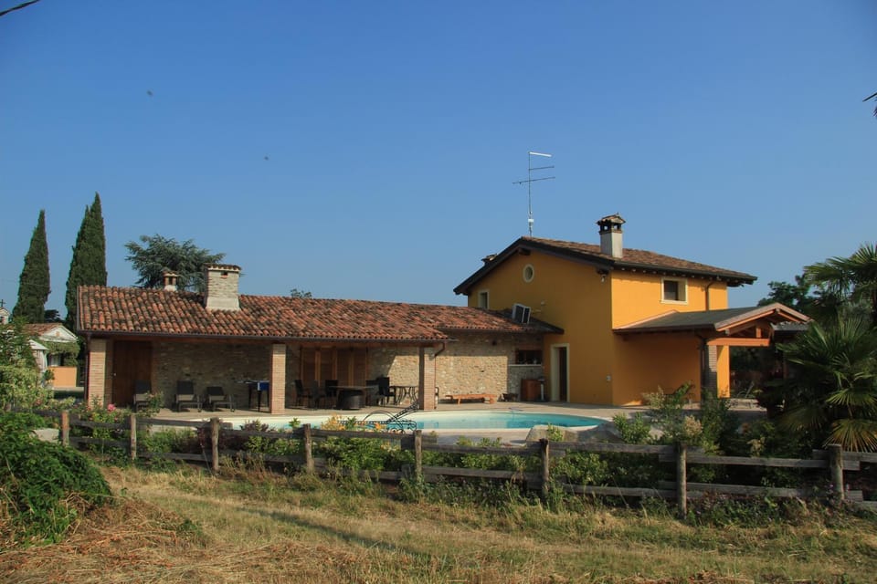 Property building, Garden