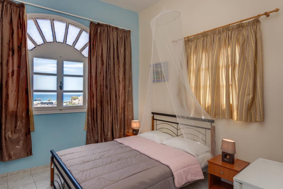 Bed, Photo of the whole room, Bedroom, Sea view