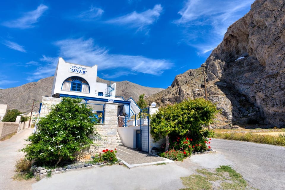 Property building, Facade/entrance, City view, Mountain view, Sea view, Street view