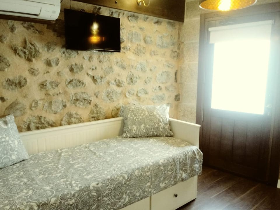 La Fonda de Candeleda Bed and Breakfast in Candeleda