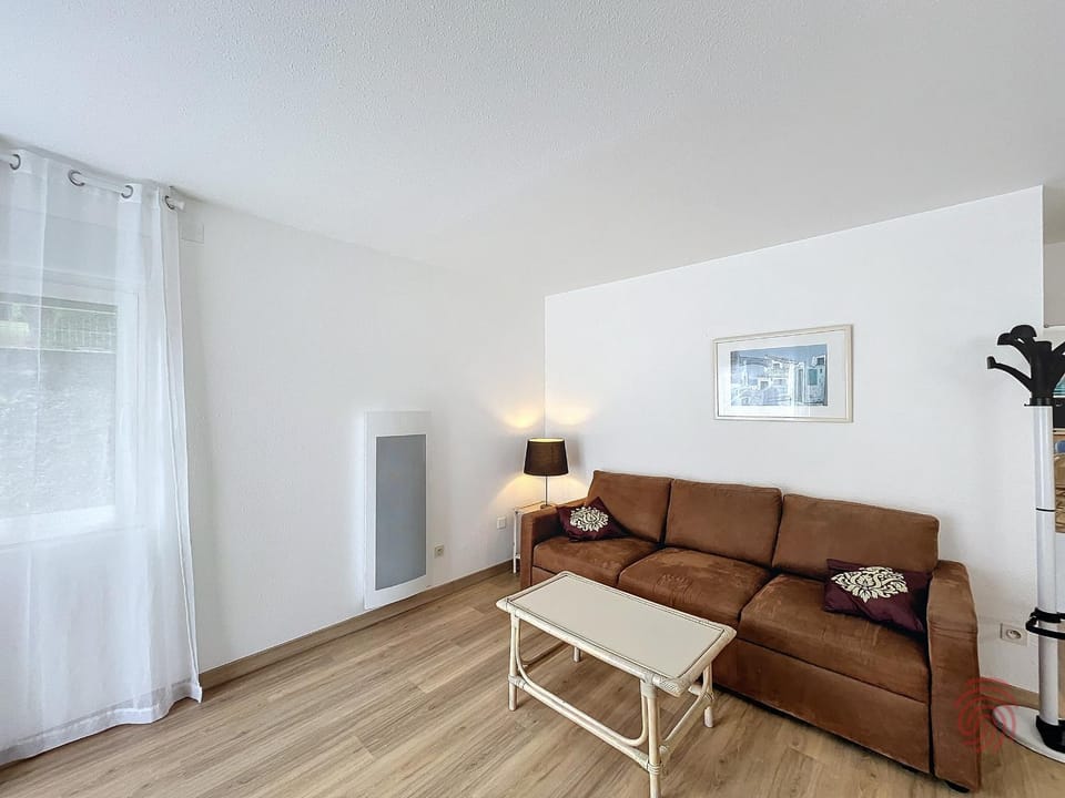 F2 avec terrasse, proche Thermes, animaux acceptés, wifi, parking - FR-1-451-25 Apartment in Occitanie