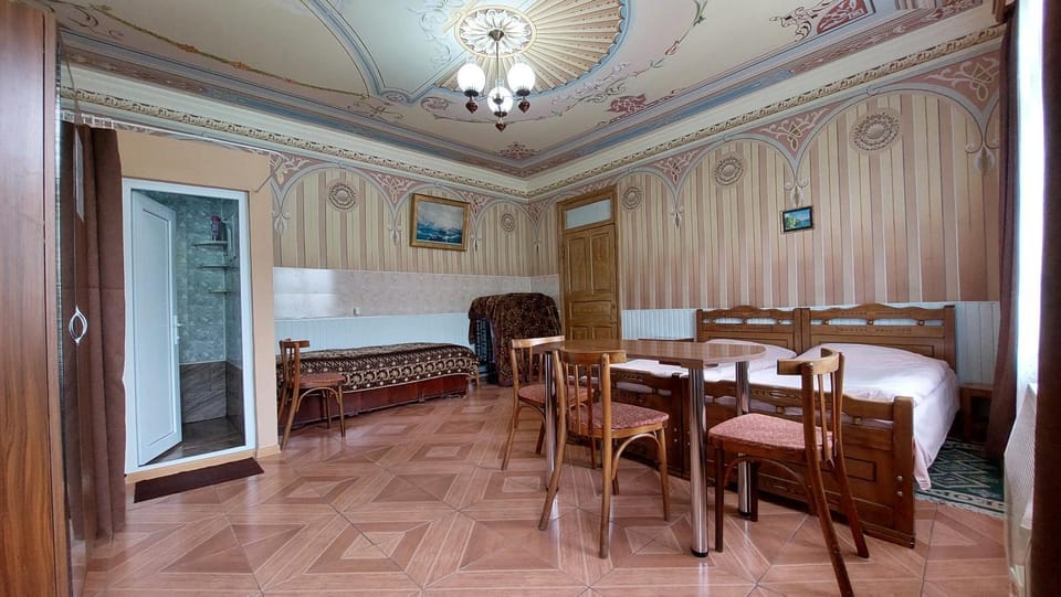 Seating area, Dining area, Bedroom