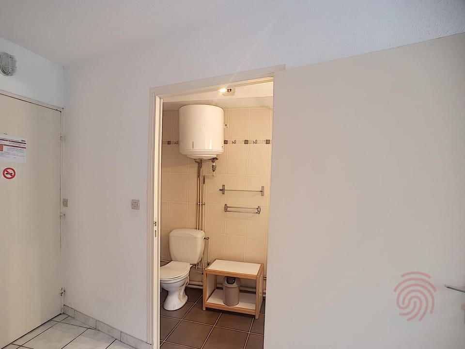 Studio rénové Lamalou, proche Thermes, balcon, animaux admis, parking gratuit, Wifi inclus - FR-1-451-95 Apartment in Occitanie