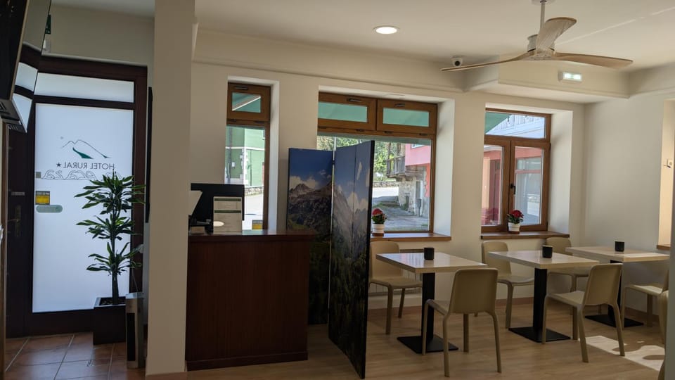 Lobby or reception, Breakfast